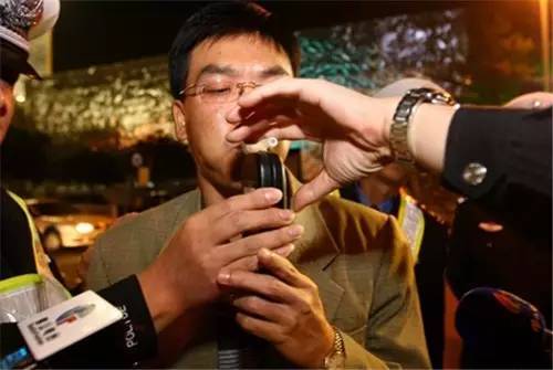 酒精测试仪逃避方法管用吗,如何躲避交警查酒驾?